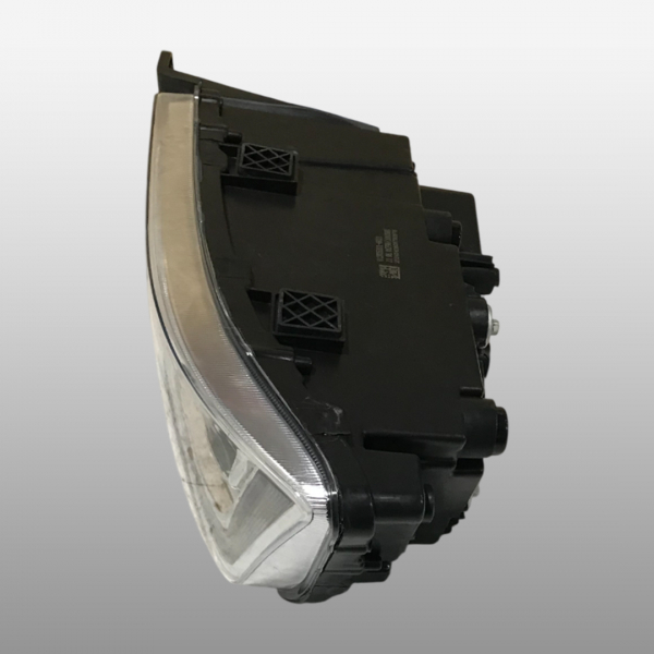 812W25101-6021 - Фара левая LED на тягач Sitrak
