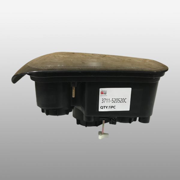 3711-520520C - Фара правая на Hongyan