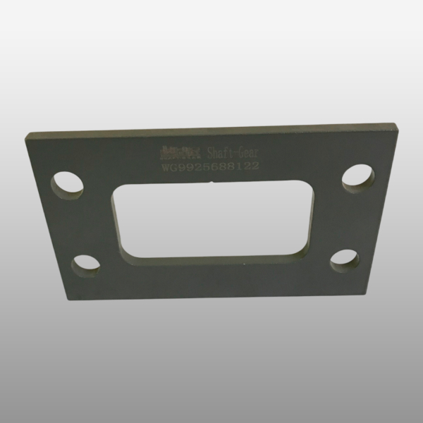 WG9925688122 - Подложка верхнего кронштейна крепления заднего амортизатора на Sitrak