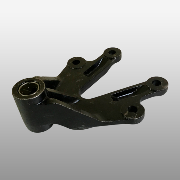 2902450-2000/E - Кронштейн передней рессоры задний на Faw J7