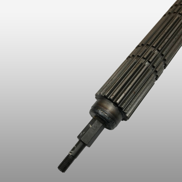 AZ2203040003 - Вал вторичный КПП